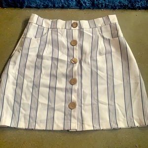 Tight fitted skirt for any occasion!